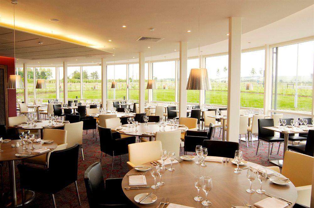 Holiday Inn Salisbury - Stonehenge, An Ihg Hotel Amesbury Zewnętrze zdjęcie